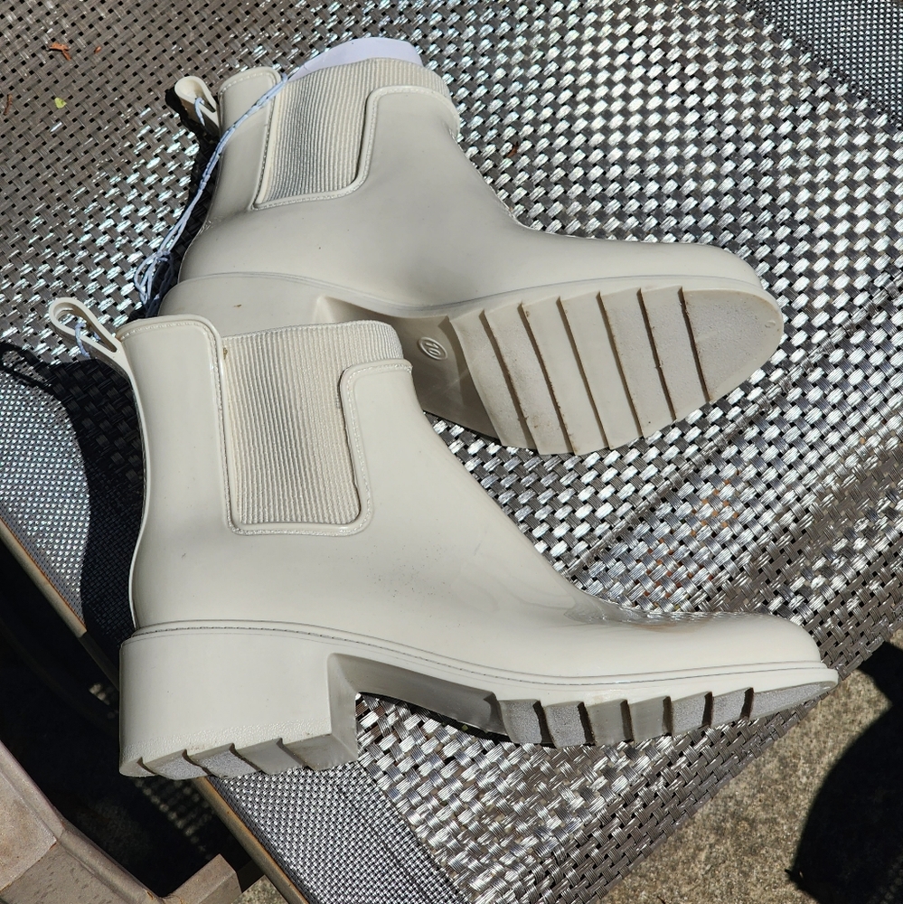 A New Day Women's Camille Heeled Boots - Picture 3 of 9